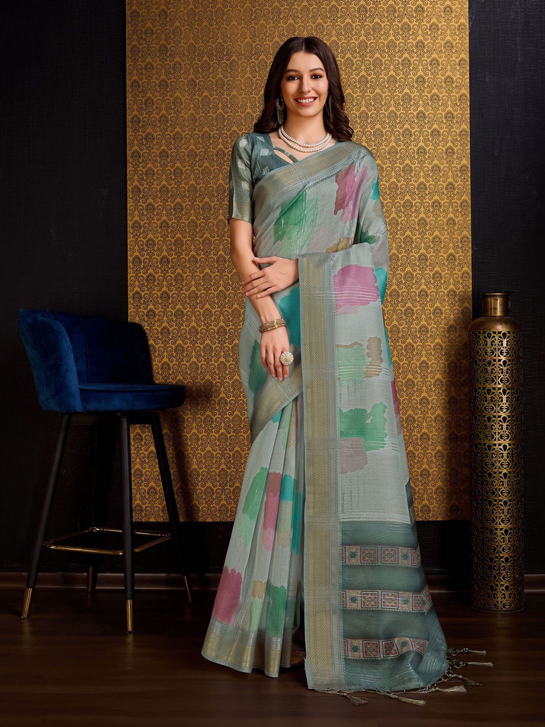 

Mitera Grey Abstract Printed Woven Design Zari Organza Saree