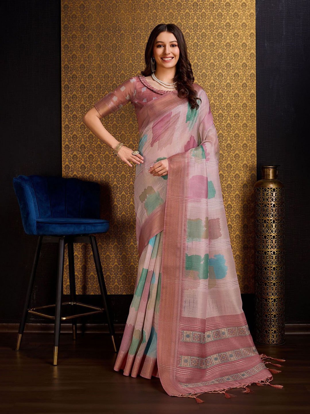 

Mitera Pink Abstract Printed Woven Design Zari Organza Saree