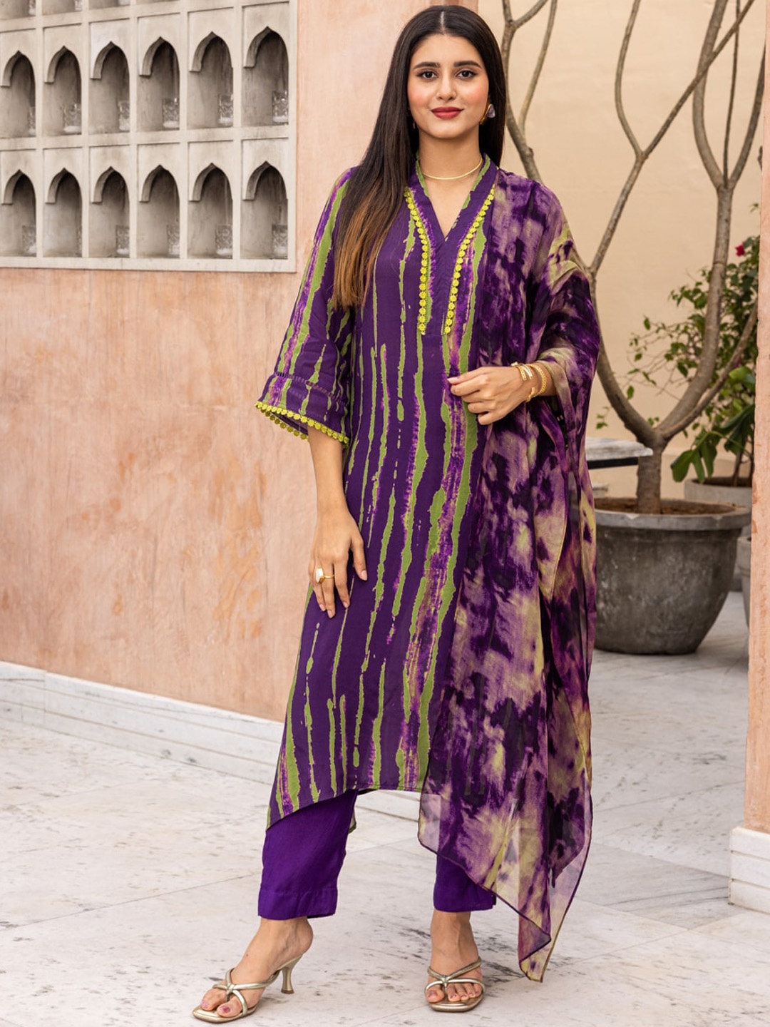 

Ambraee Abstract Printed V-Neck Bell Sleeves A-Line Kurta with Trouser & Dupatta, Purple