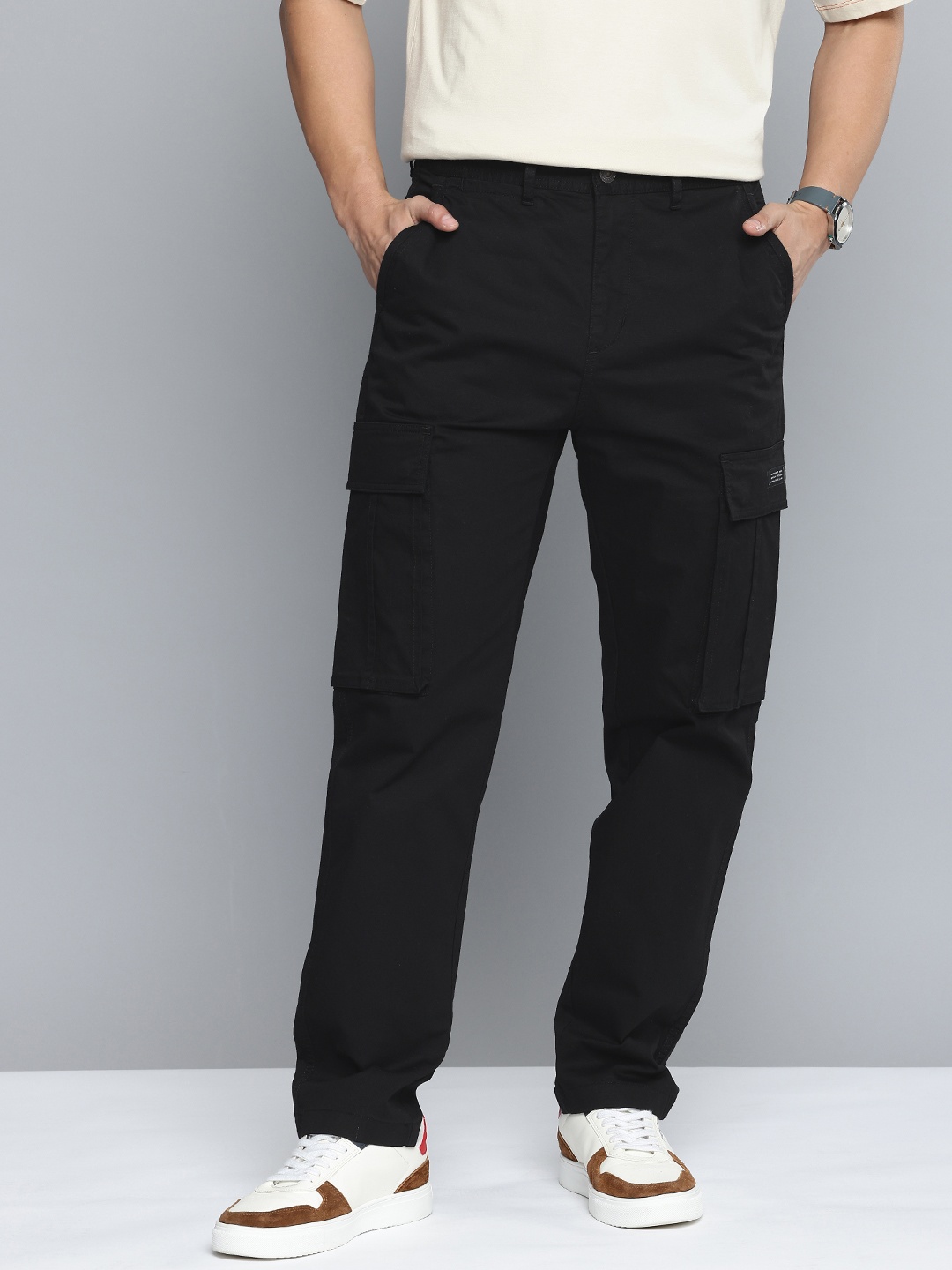 

Flying Machine Men Slim Fit Cargos Trousers, Black