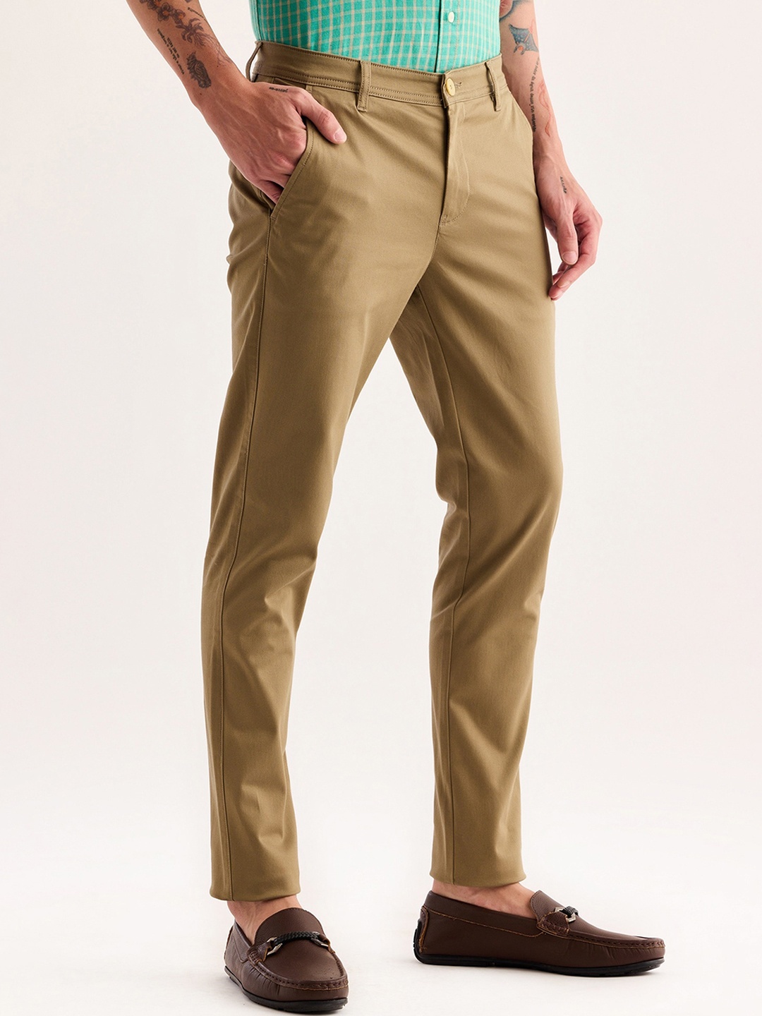 

Red Flame Men Mid-Rise Cotton Skinny Fit Trousers, Khaki