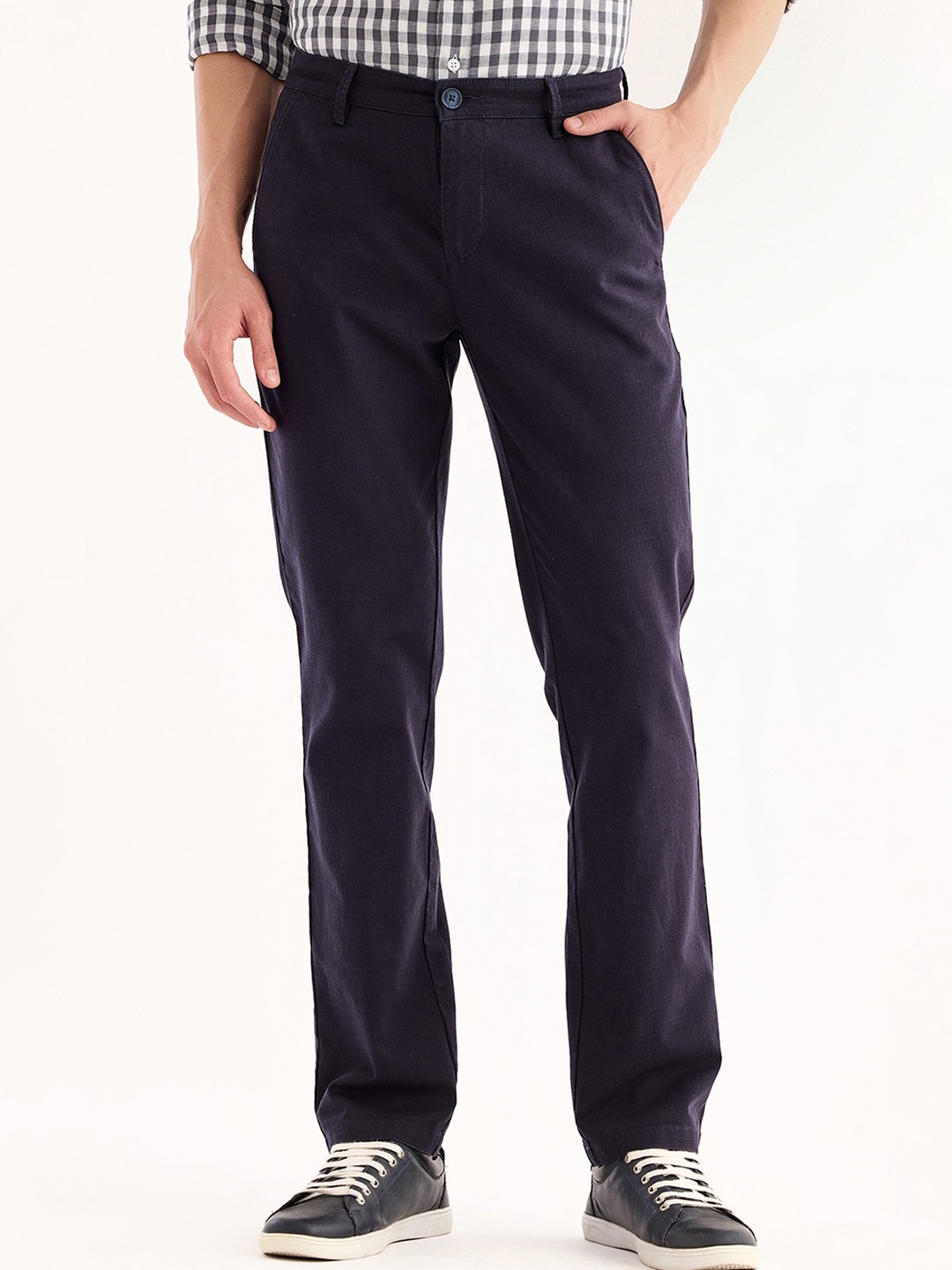 

Red Flame Men Mid-Rise Cotton Chinos Trousers, Navy blue