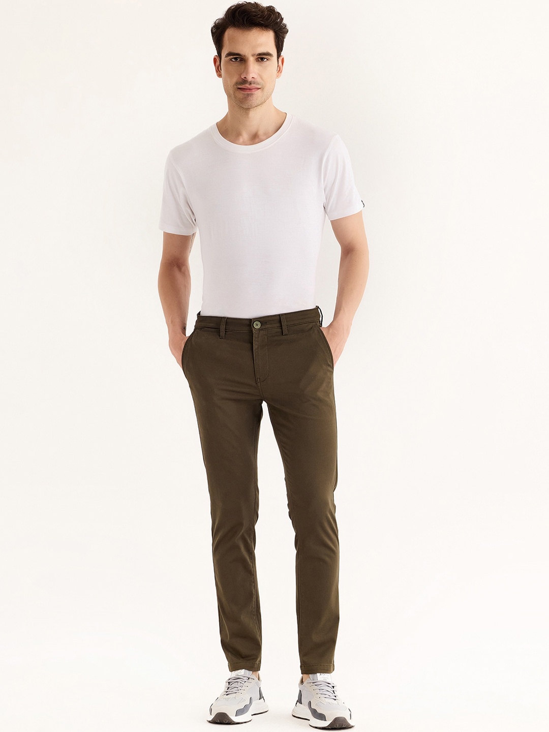 

Red Flame Men Mid-Rise Cotton Skinny Fit Trousers, Olive