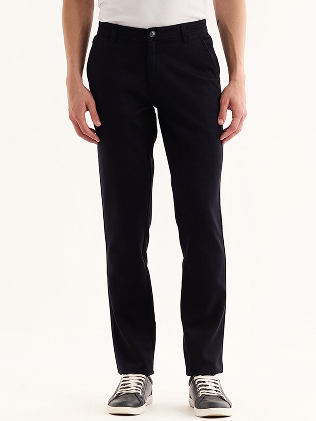 

Red Flame Men Mid-Rise Cotton Slim Fit Trousers, Navy blue