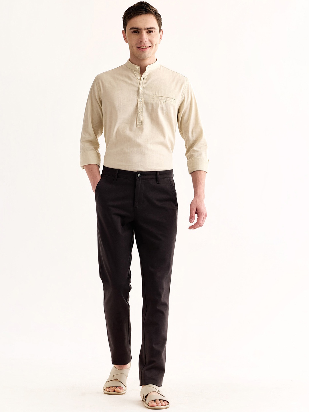 

Red Flame Men Mid-Rise Cotton Slim Fit Trousers, Grey