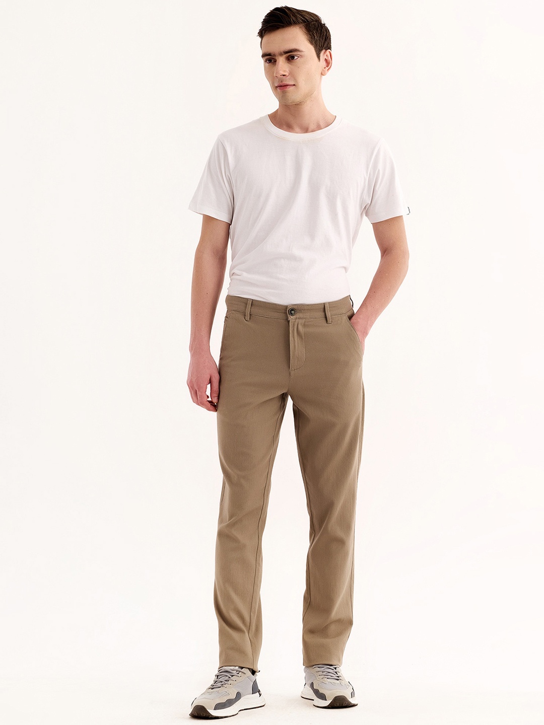 

Red Flame Men Mid-Rise Cotton Slim Fit Trousers, Cream