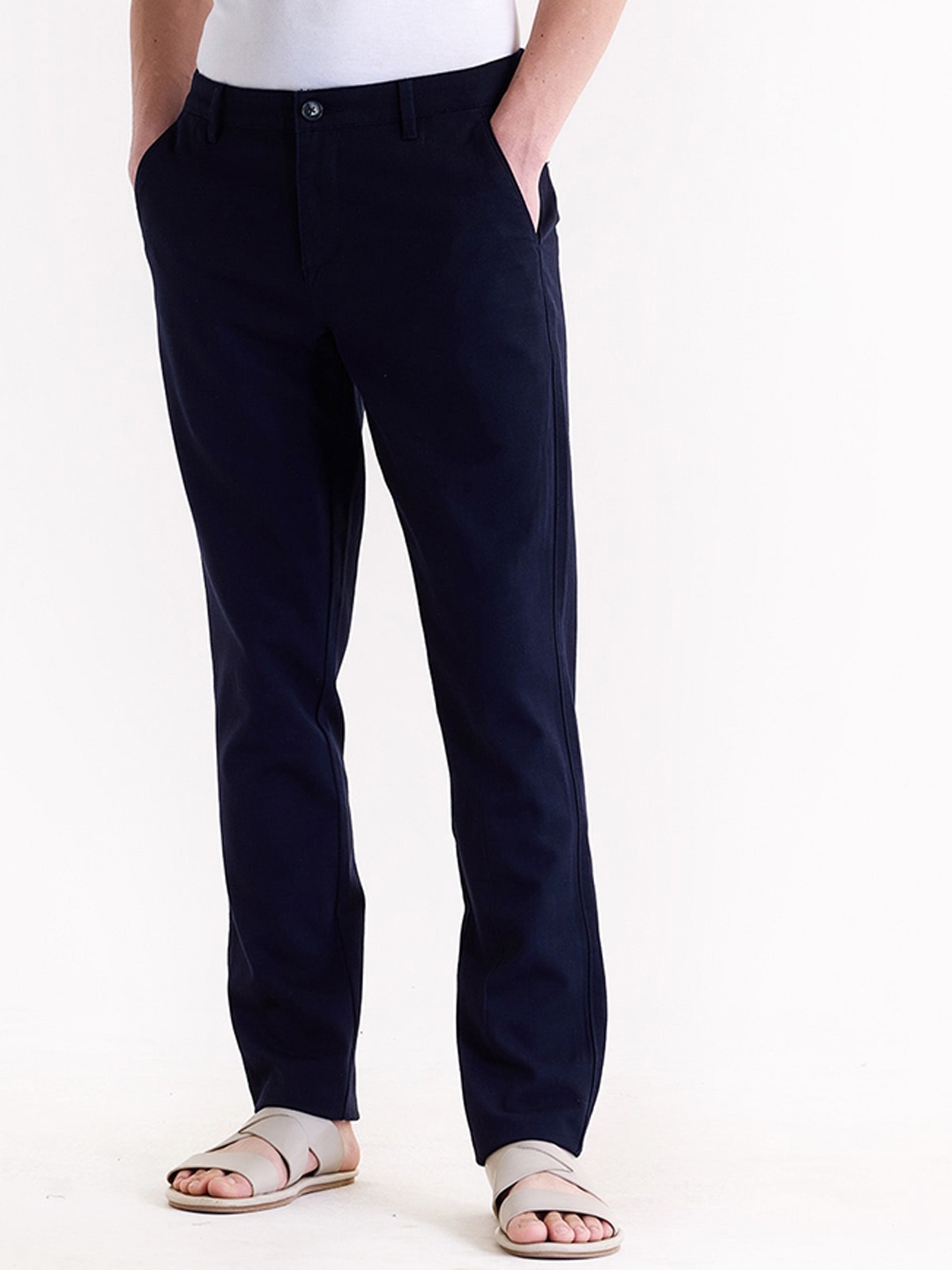 

Red Flame Men Mid-Rise Cotton Slim Fit Trousers, Navy blue