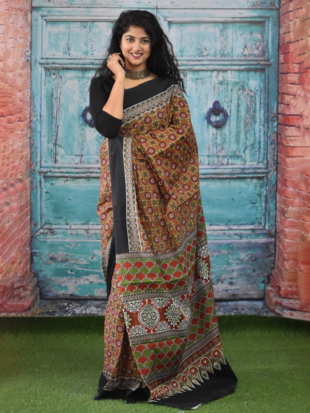 

JALTHER Ajrak Printed Pure Cotton Block Print Saree, Brown