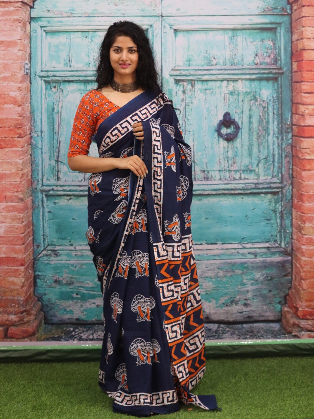 

JALTHER Ethnic Motifs Pure Cotton Block Print Saree, Blue