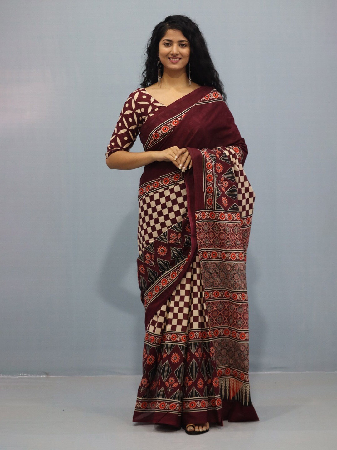 

JALTHER Ethnic Motifs Pure Cotton Block Print Saree, Maroon