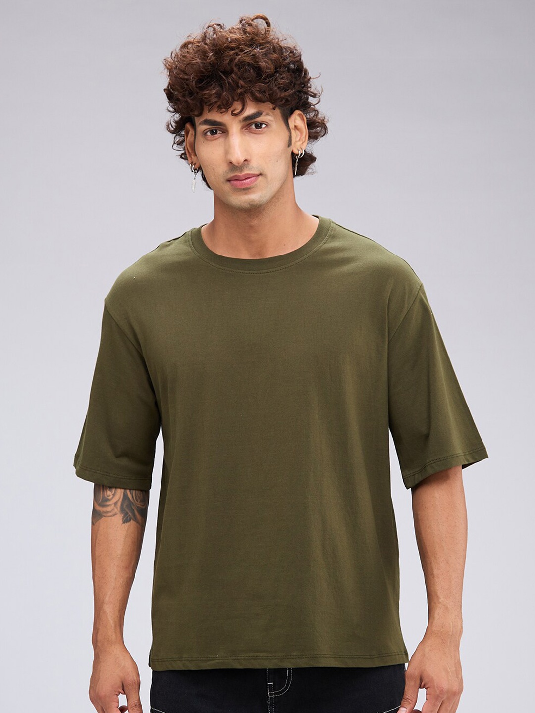 

NOIRA Round Neck Oversized Cotton T-shirt, Olive