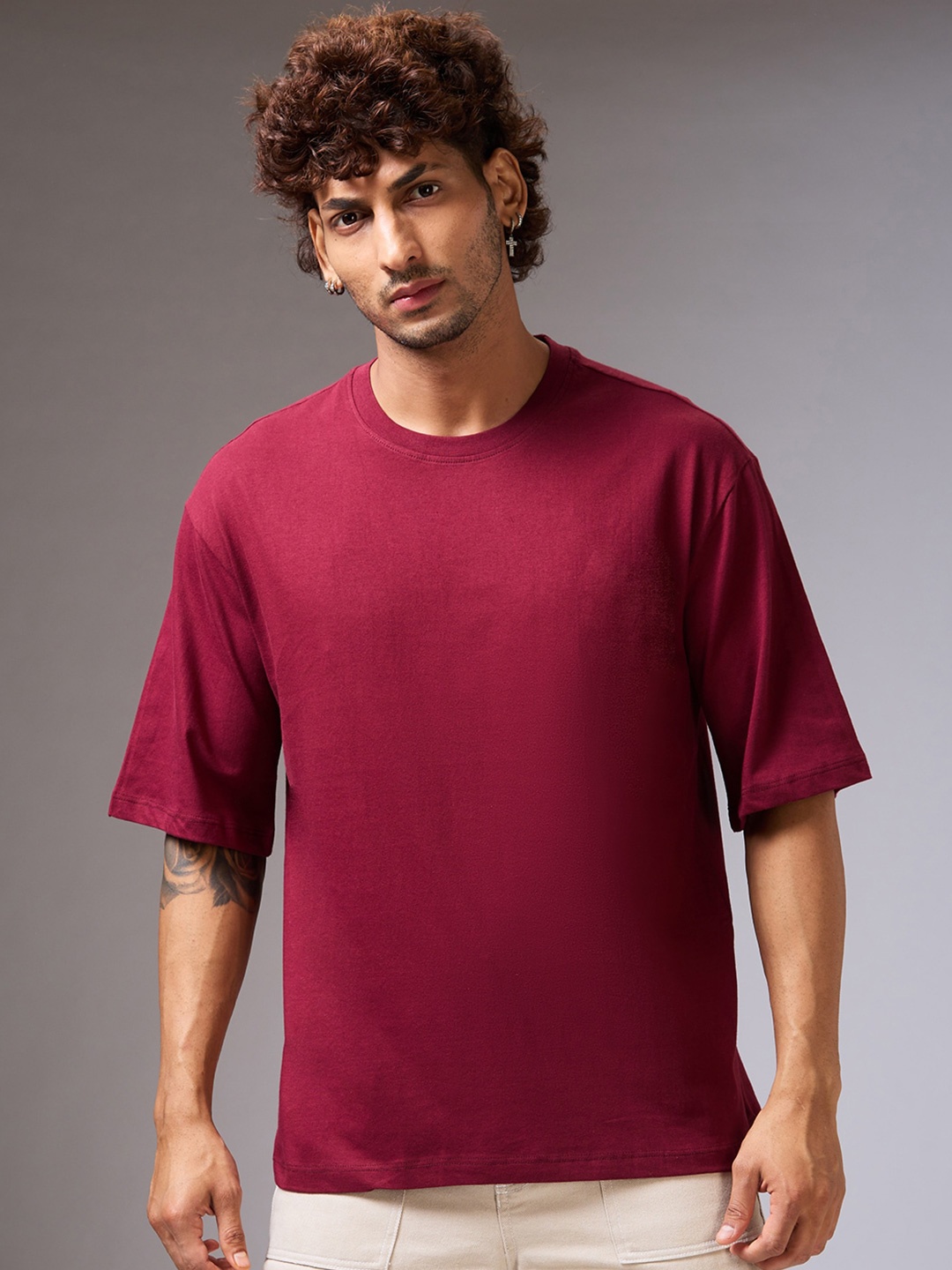 

NOIRA Round Neck Oversized Cotton T-shirt, Maroon