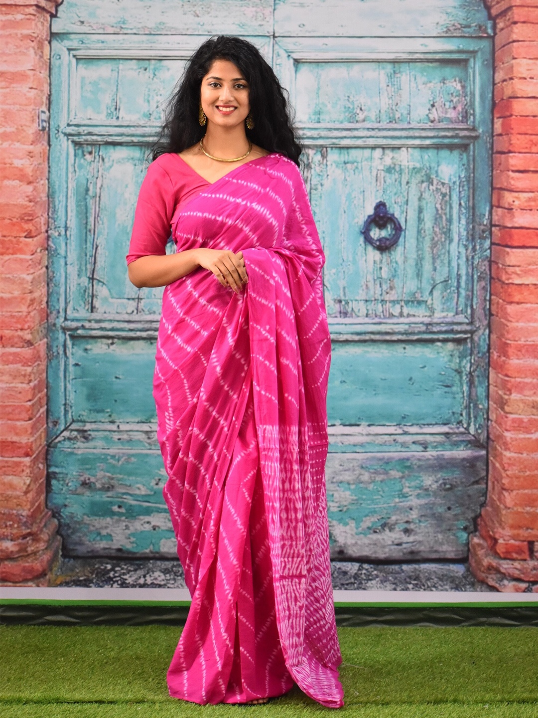 

JALTHER Tie and Dye Cotton Block Print Saree, Pink