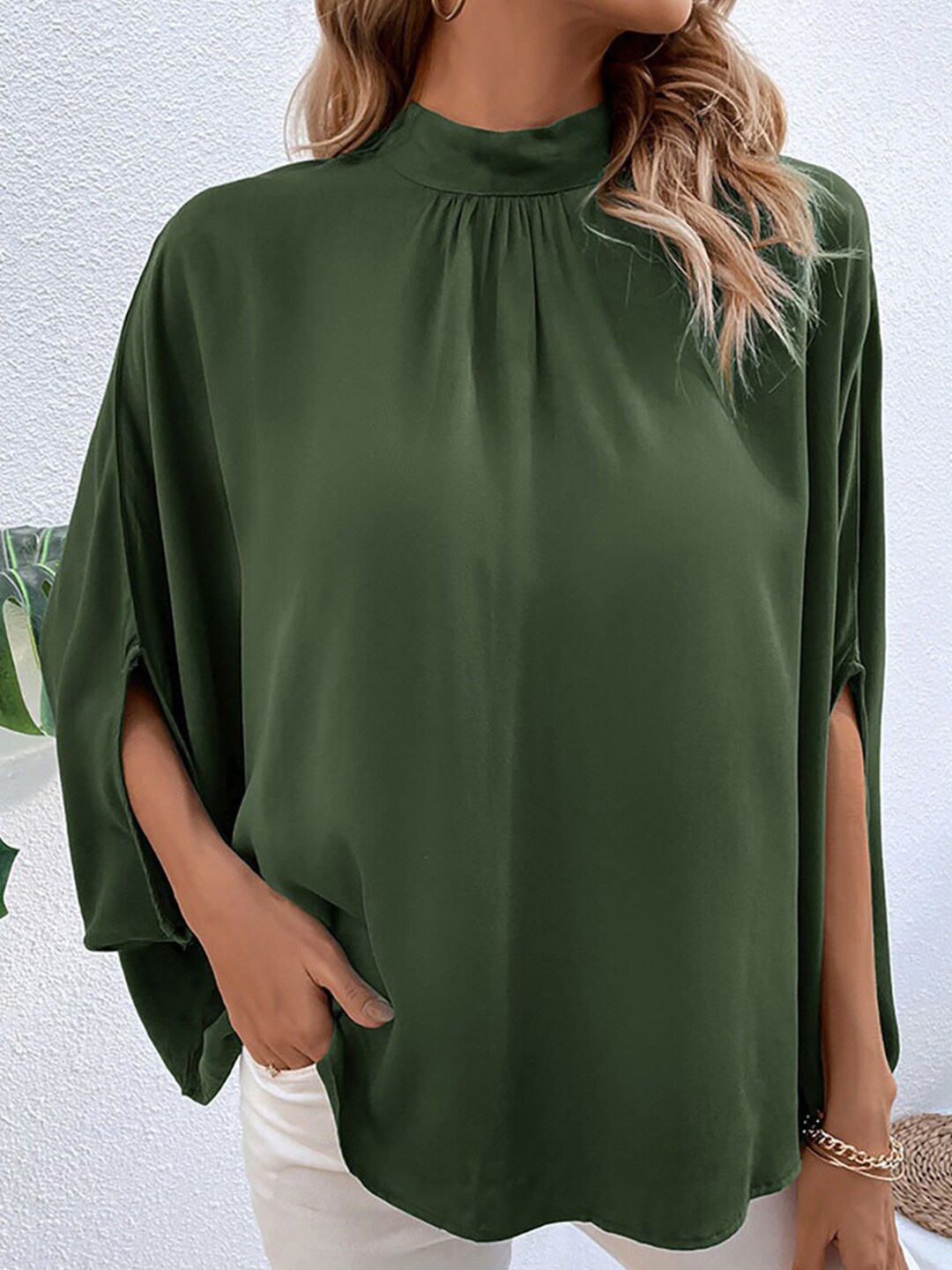 

StyleCast x Revolte Extended Sleeves Top, Fluorescent green