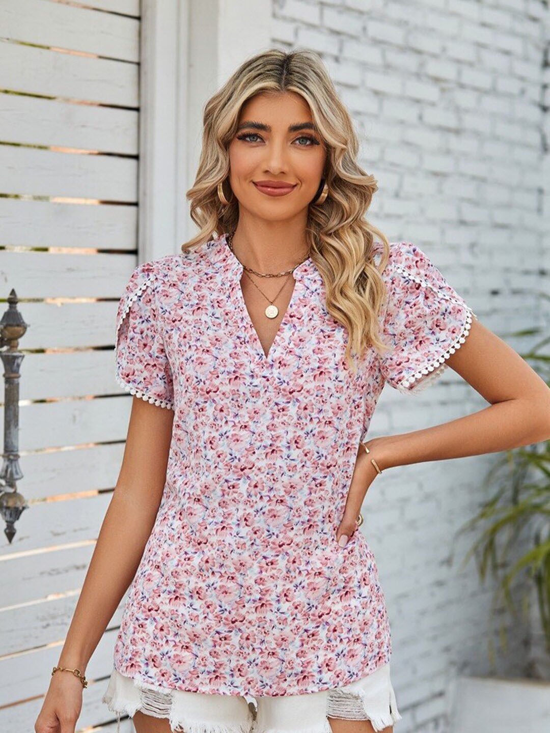 

StyleCast x Revolte Floral Printed Mandarin Collar Top, Pink