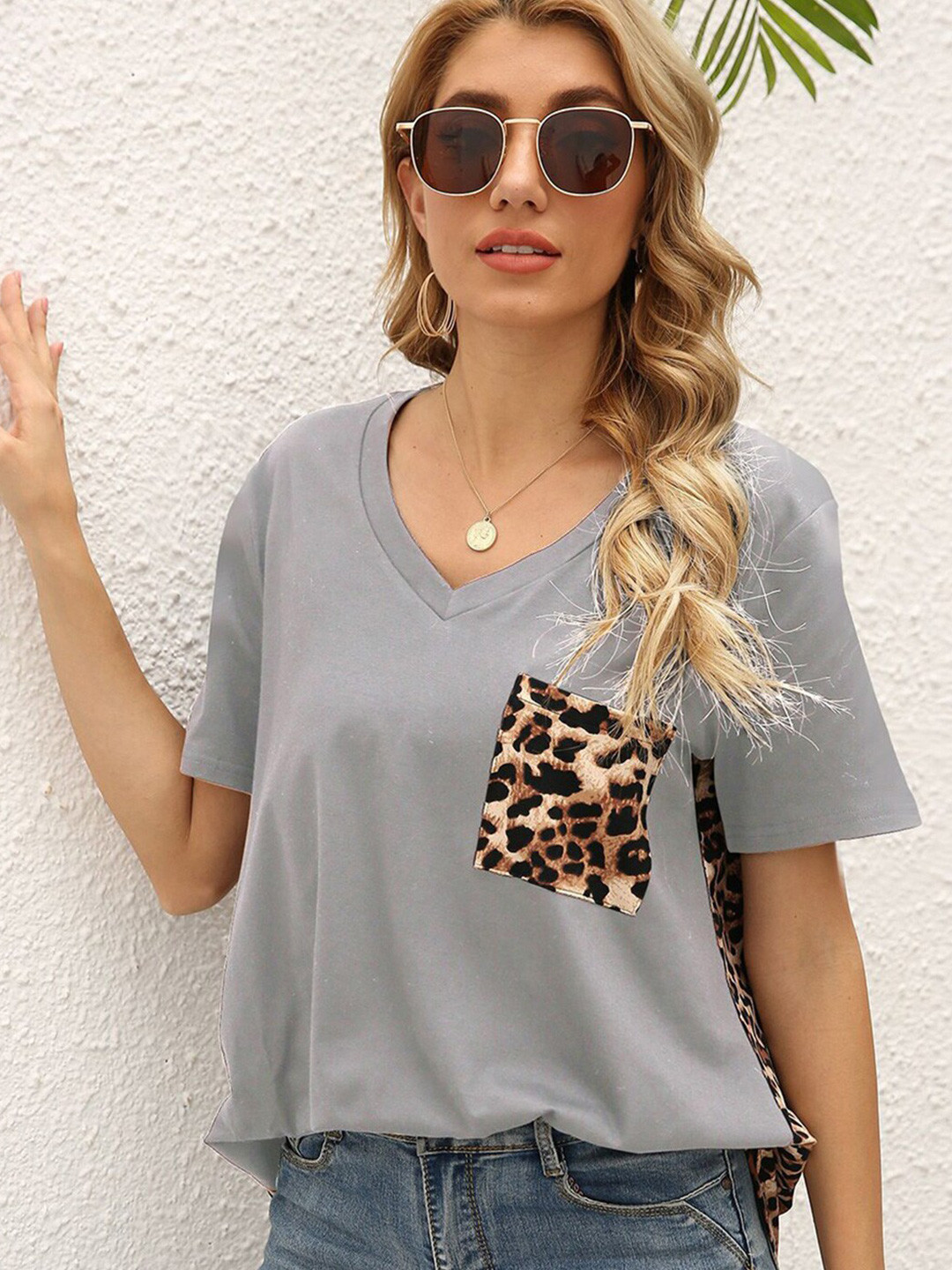 

StyleCast x Revolte Animal Printed V-Neck Short Sleeves T-Shirt, Grey