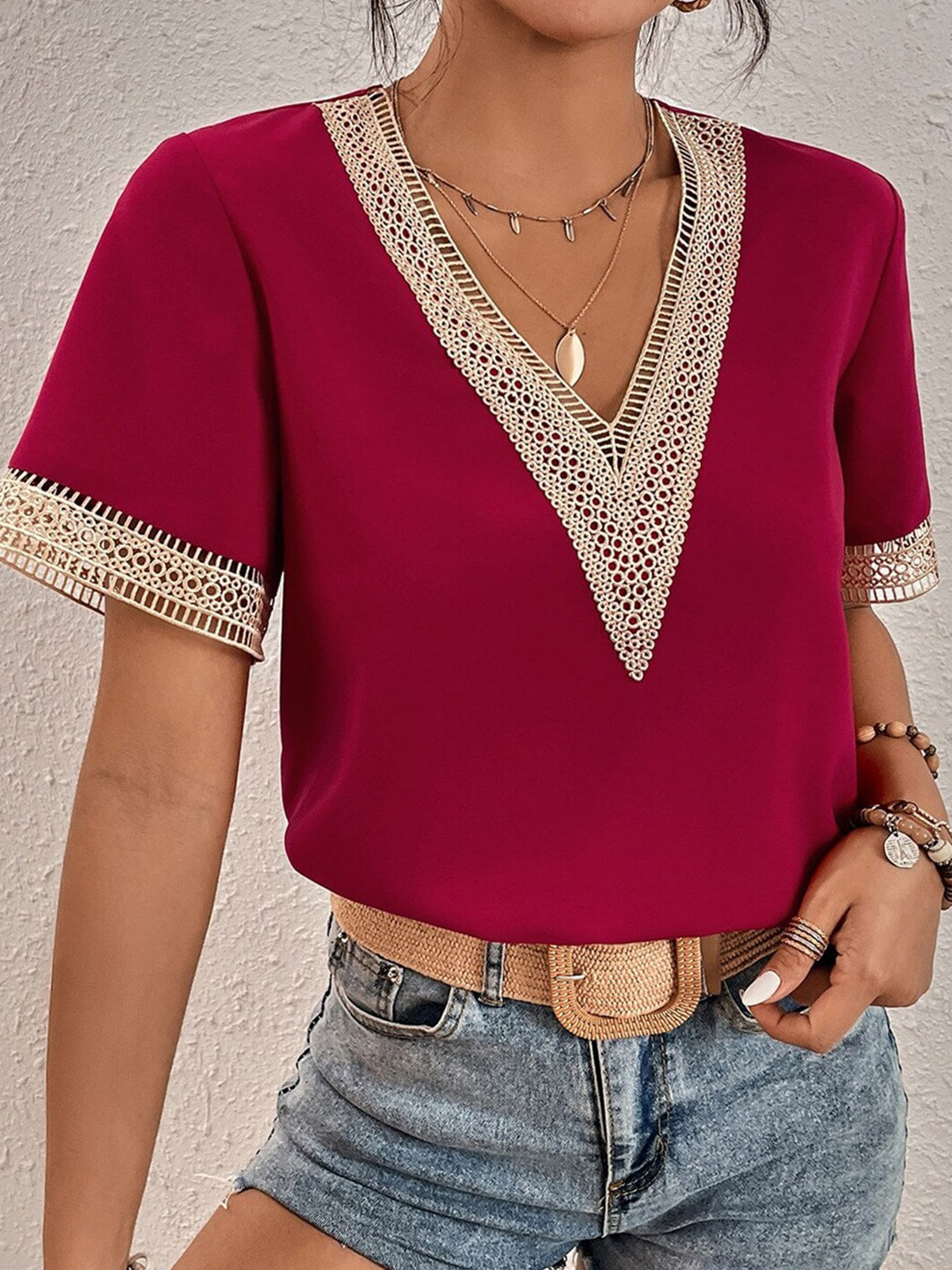 

StyleCast x Revolte Red V-Neck Short Sleeves Top
