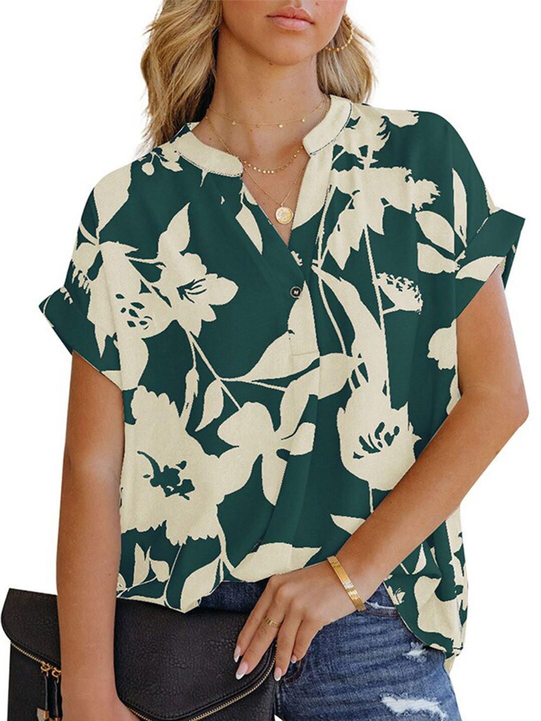 

StyleCast x Revolte Green Floral Printed Mandarin Collar Extended Sleeves Shirt Style Top