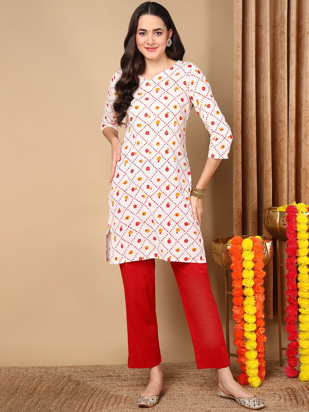 

AHIKA Geometric Printed Cotton Straight Kurta, White