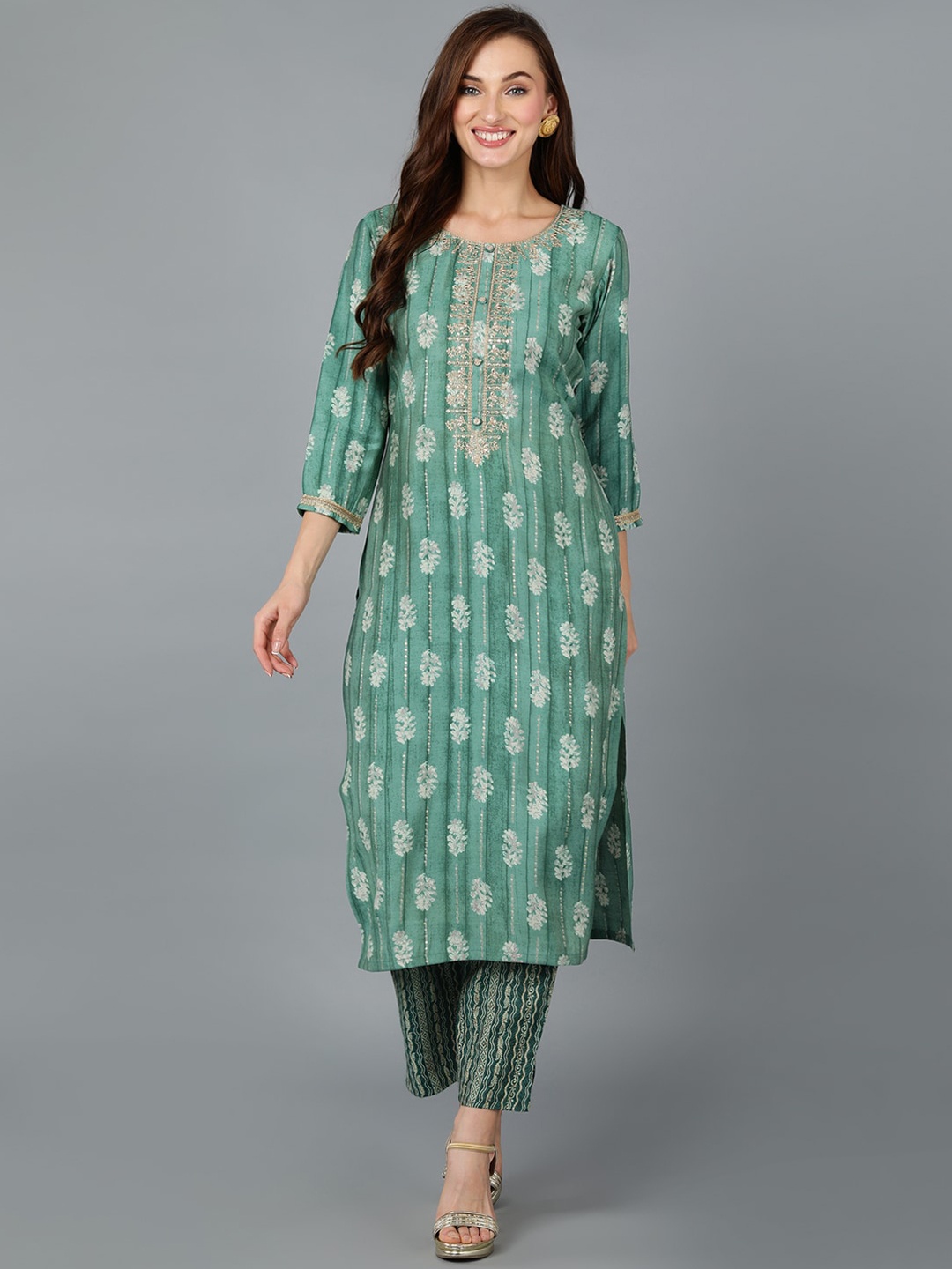 

AHIKA Ethnic Motifs Printed Thread Work Kurta, Green