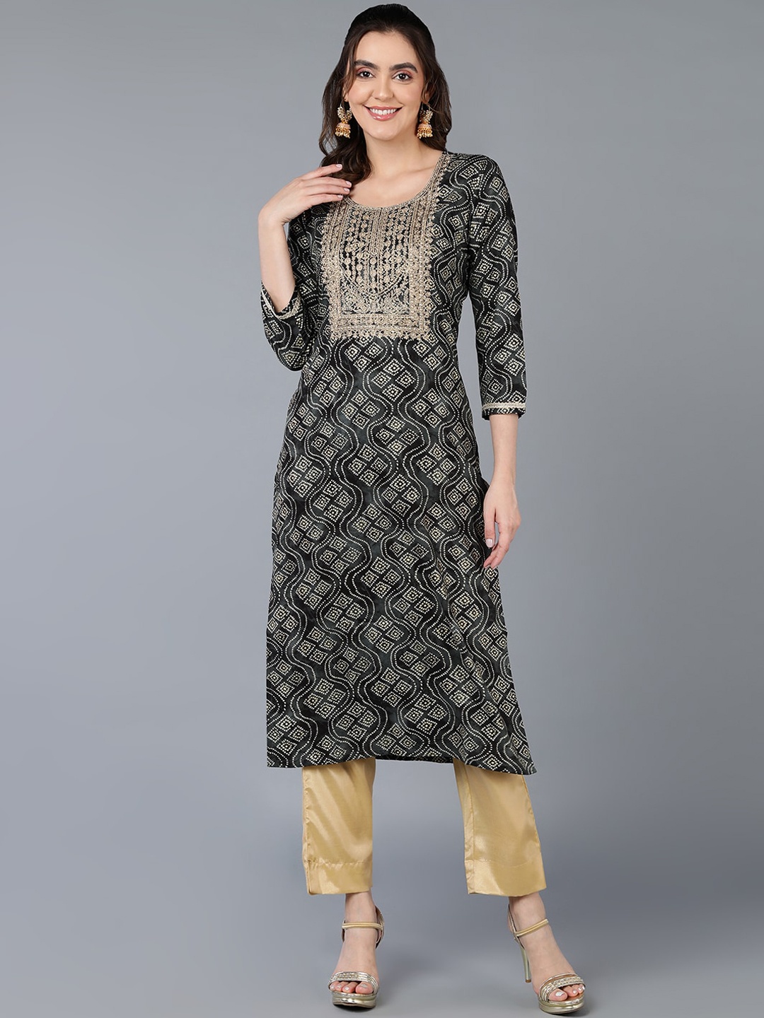 

AHIKA Bandhani Printed Thread Work Straight Kurta, Black