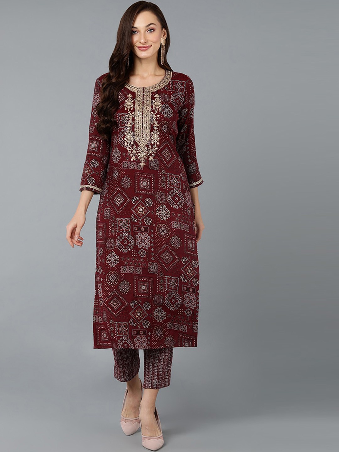 

AHIKA Ethnic Motifs Printed Straight Kurta, Maroon