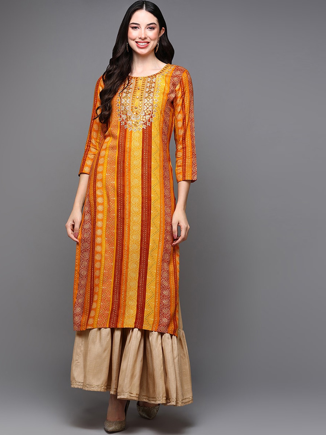 

AHIKA Bandhani Printed Thread Work Kurta, Yellow