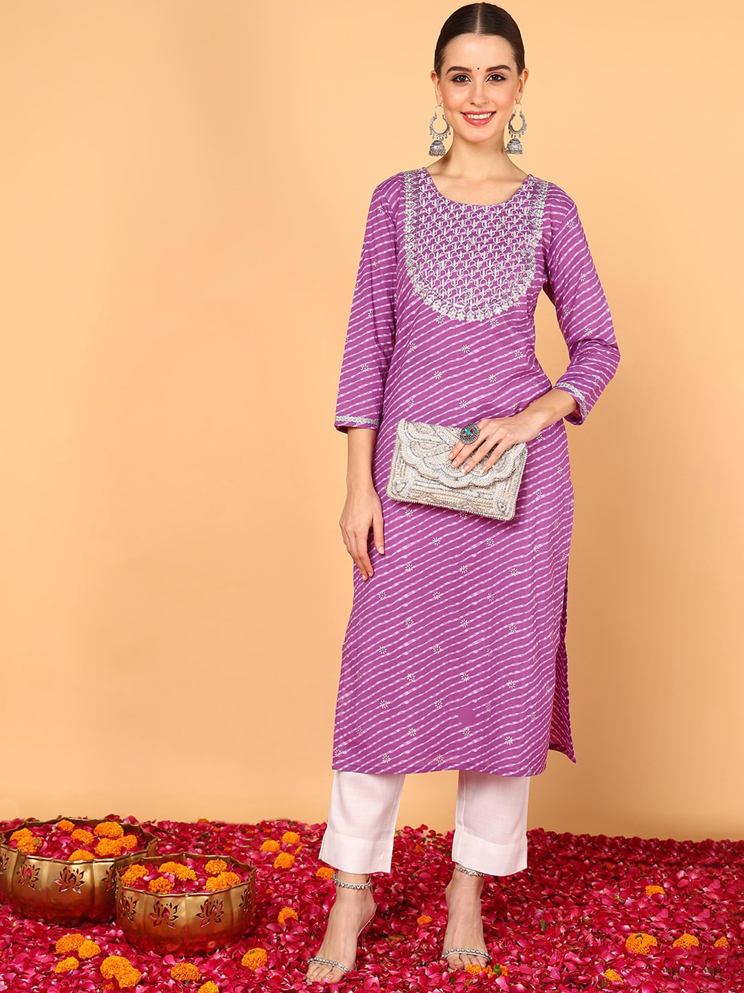 

AHIKA Leheriya Yoke Design Zari Work Cotton Straight Kurta, Purple