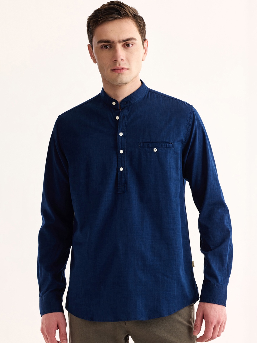 

Red Flame Band Collar Pure Cotton Straight Kurta, Navy blue