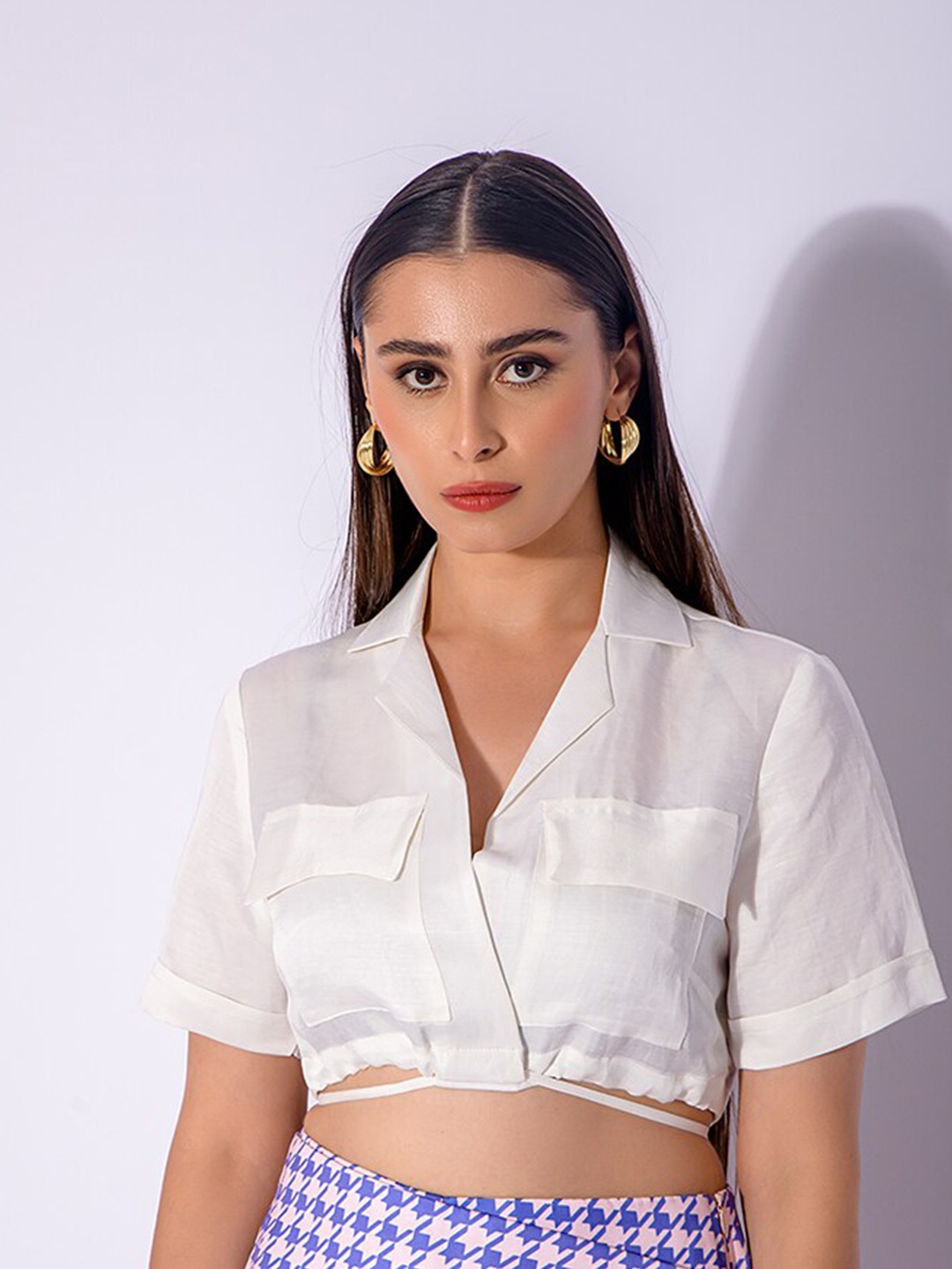 

GARDEN PARTY Satin V-Neck Short Sleeves Opaque Wrap Crop Casual Top, White