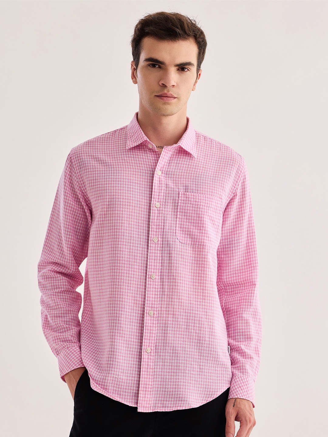 

Red Flame Micro Checked Spread Collar Cotton Linen Casual Shirt, Pink