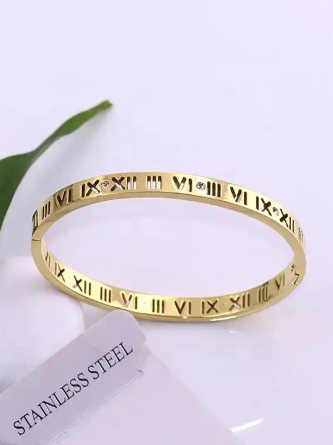 

DressBerry Gold-Plated Cuff Bracelet