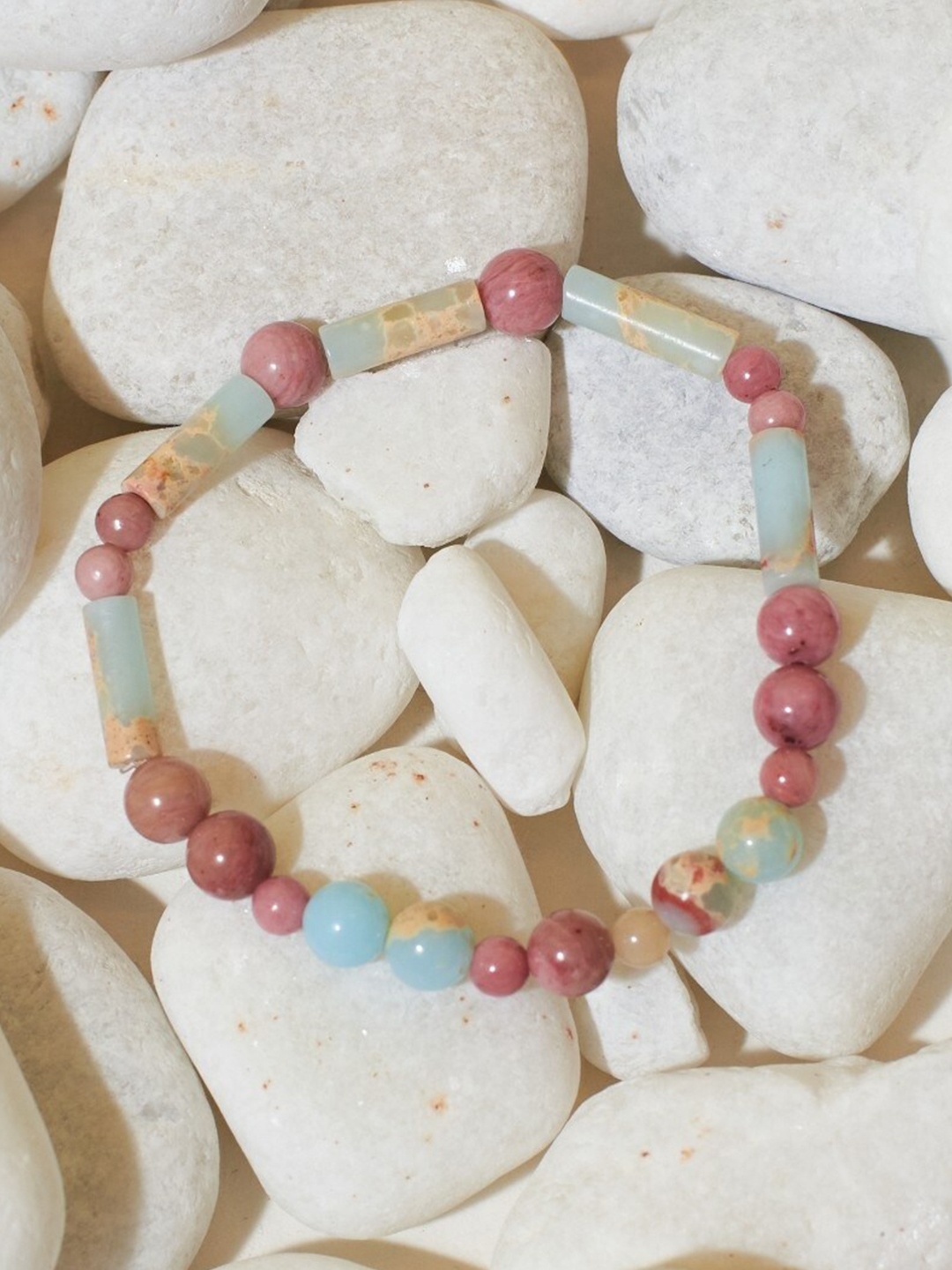 

DressBerry Candy-Beaded Bracelet, Blue