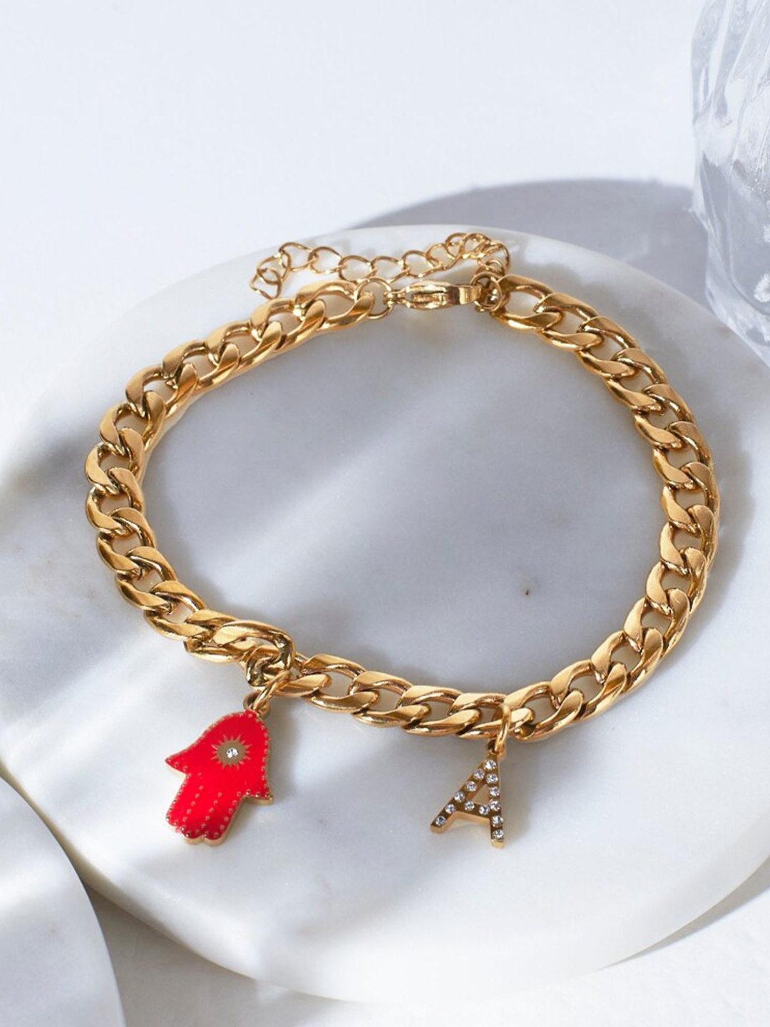 

DressBerry Gold-Plated Link Bracelet