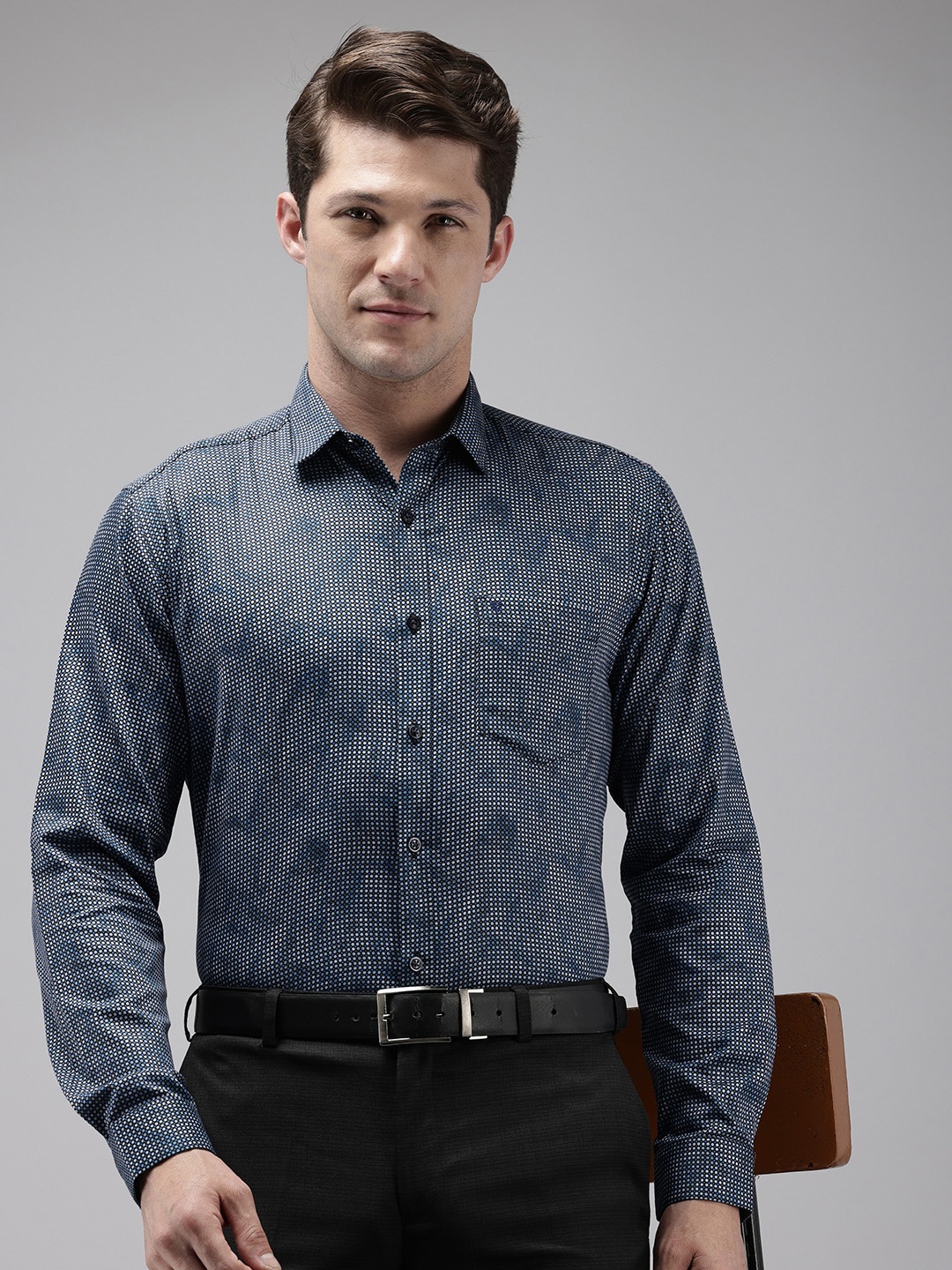 

V Dot Pure Cotton Slim Fit Opaque Printed Formal Shirt, Navy blue