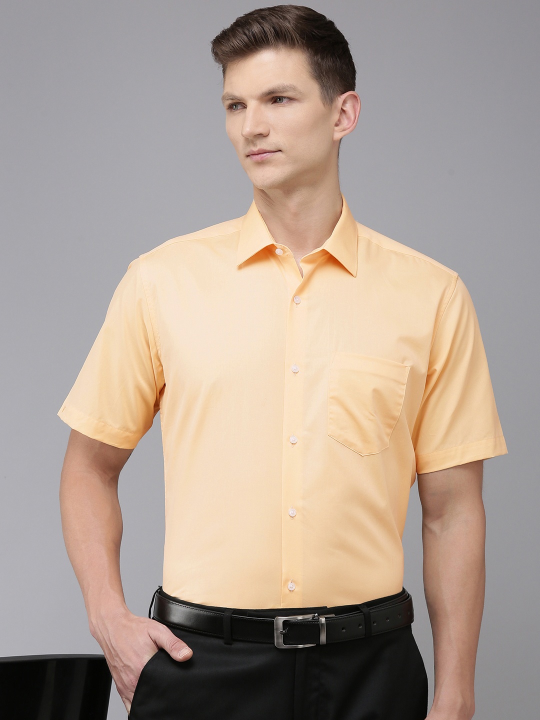 

Van Heusen Pure Cotton Custom Fit Opaque Formal Shirt, Yellow