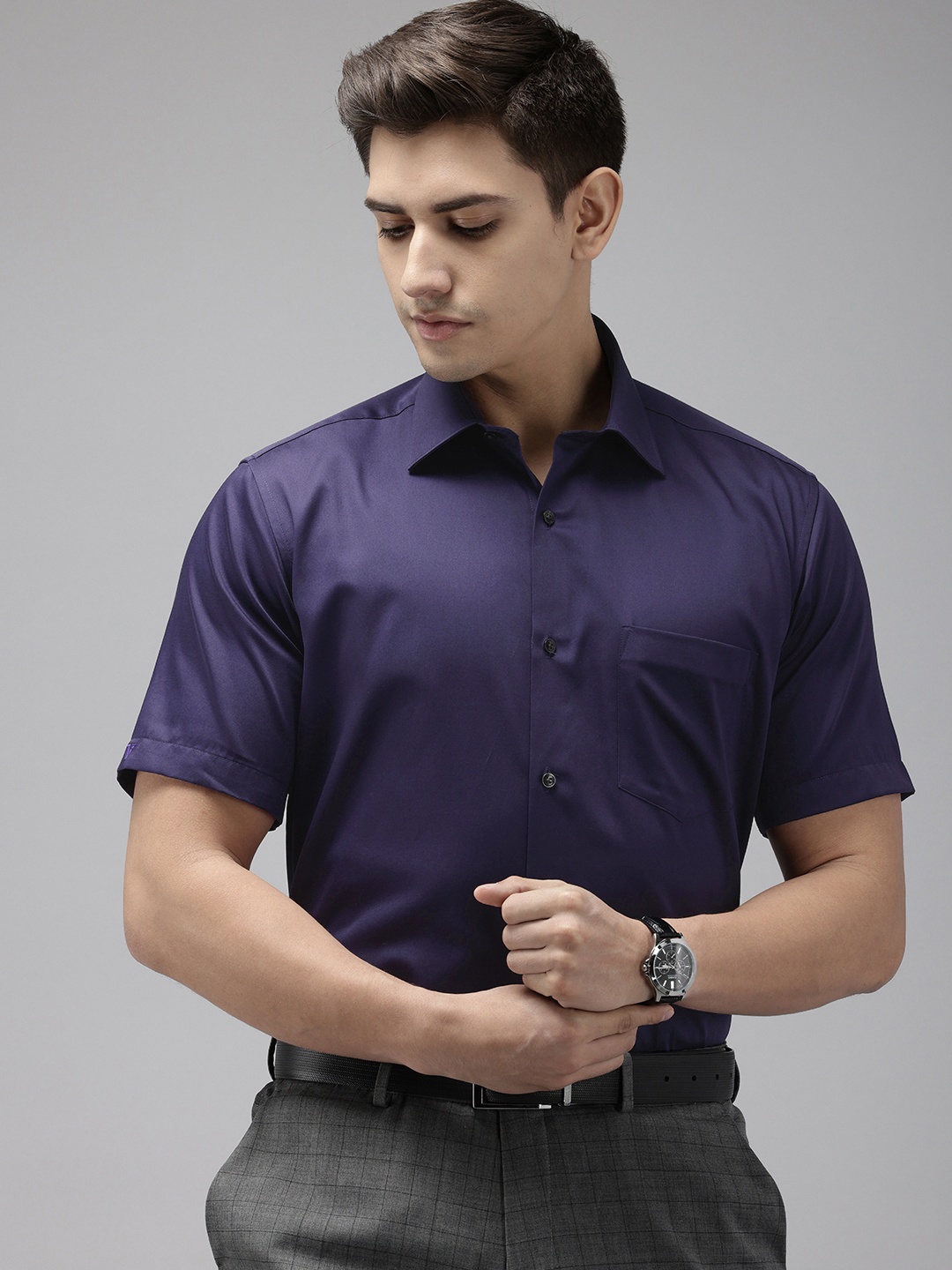 

Van Heusen Pure Cotton Custom Fit Opaque Formal Shirt, Purple