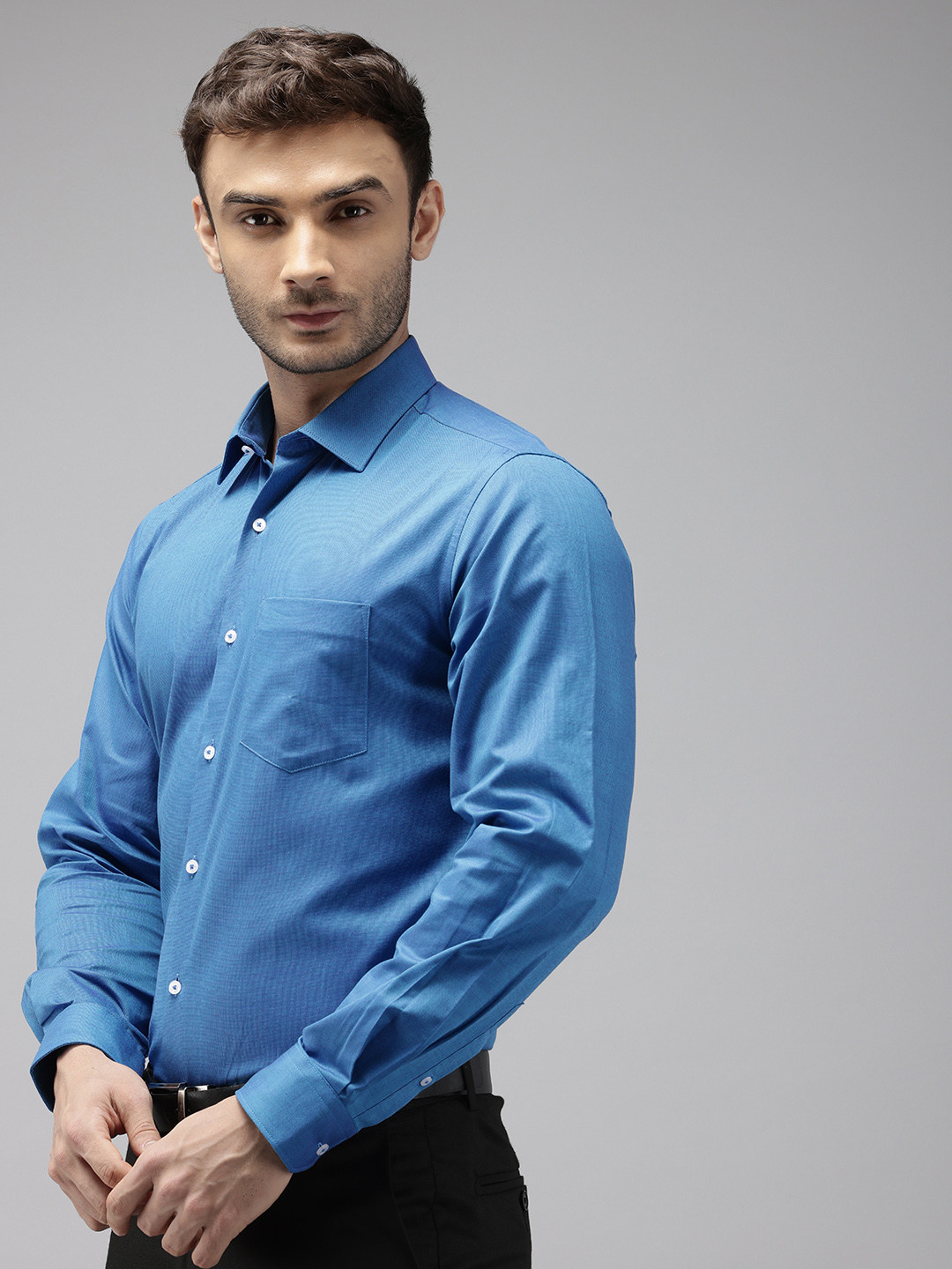 

Van Heusen Pure Cotton Custom Fit Opaque Formal Shirt, Blue