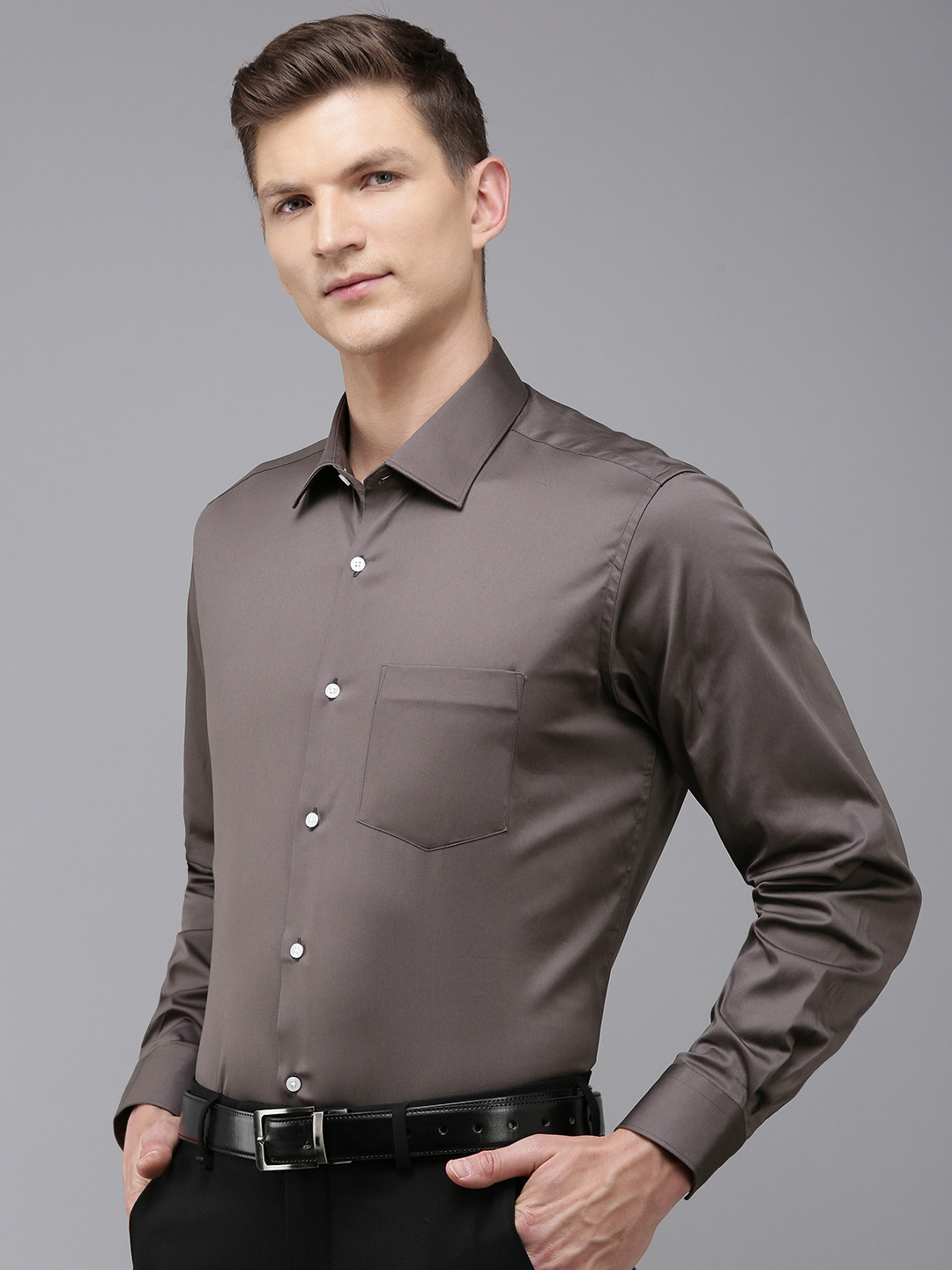 

Van Heusen Custom Fit Opaque Formal Shirt, Grey