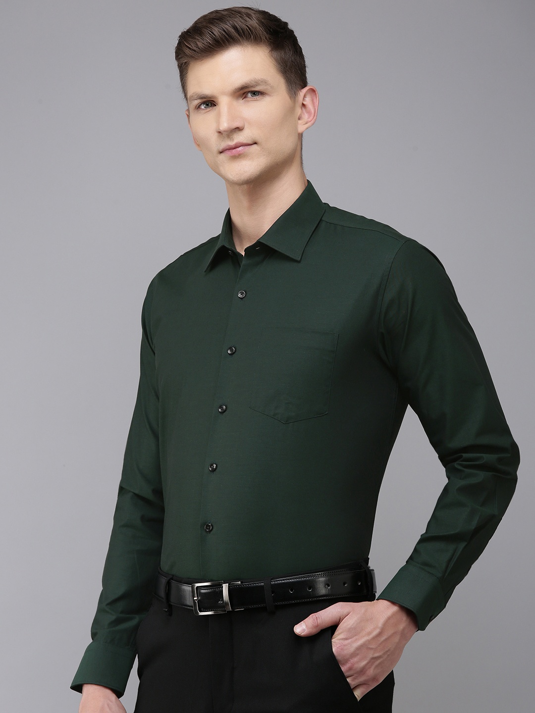 

Van Heusen Solid Slim Fit Pure Cotton Formal Shirt, Green