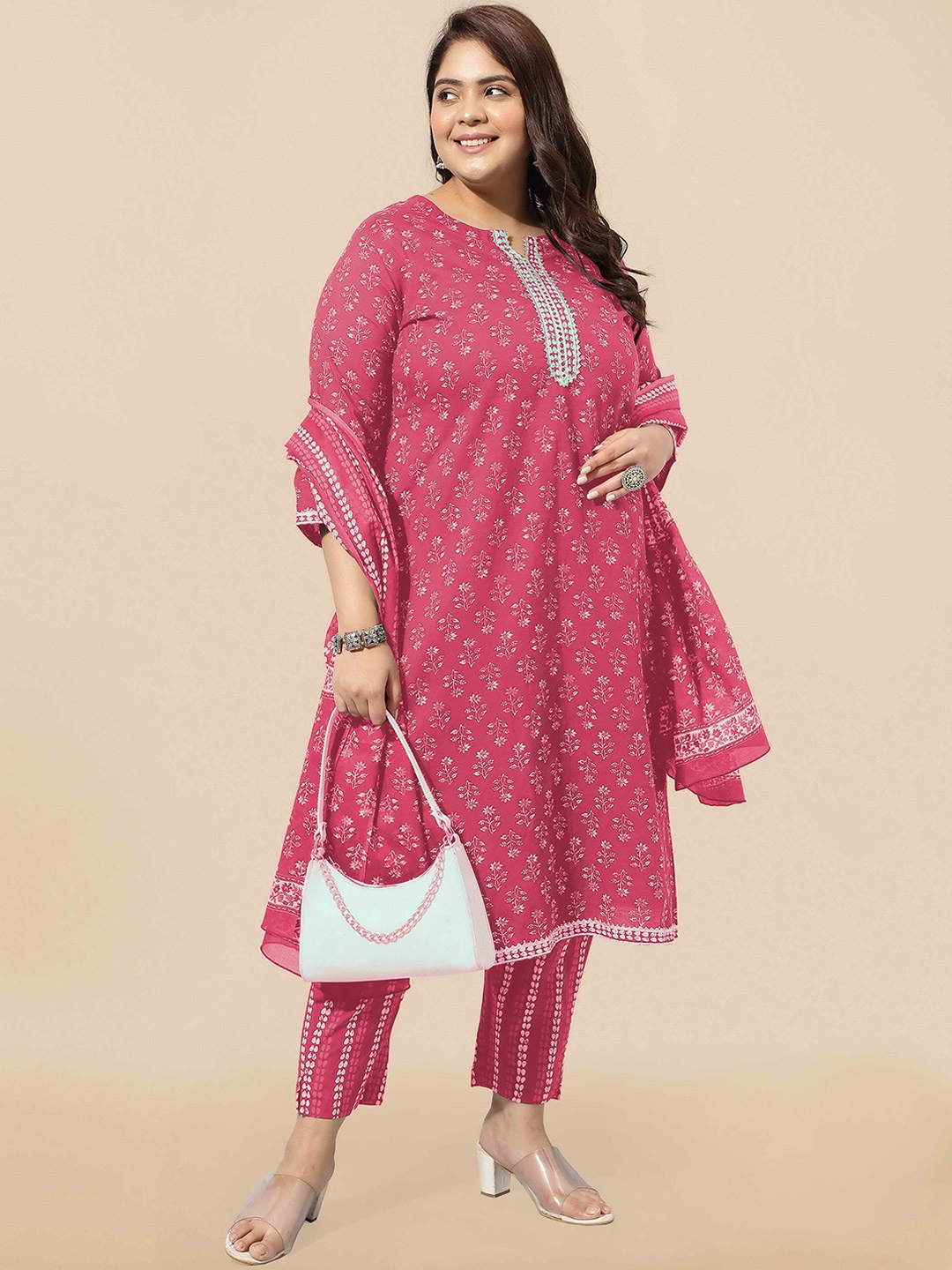 

KALINI PLus Size Floral Printed Regular Gotta Patti Pure Cotton Kurta Set & Dupatta, Red