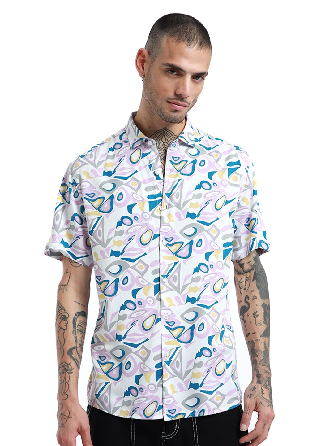 

Banana Club Slim Fit Abstract Printed Spread Collar Short Sleeves Casual Shirt, Pink