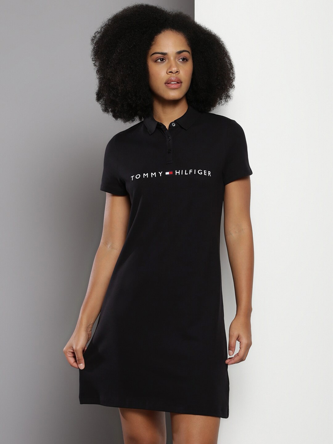 

Tommy Hilfiger Typography Printed Shirt Collar T-shirt Dress, Black