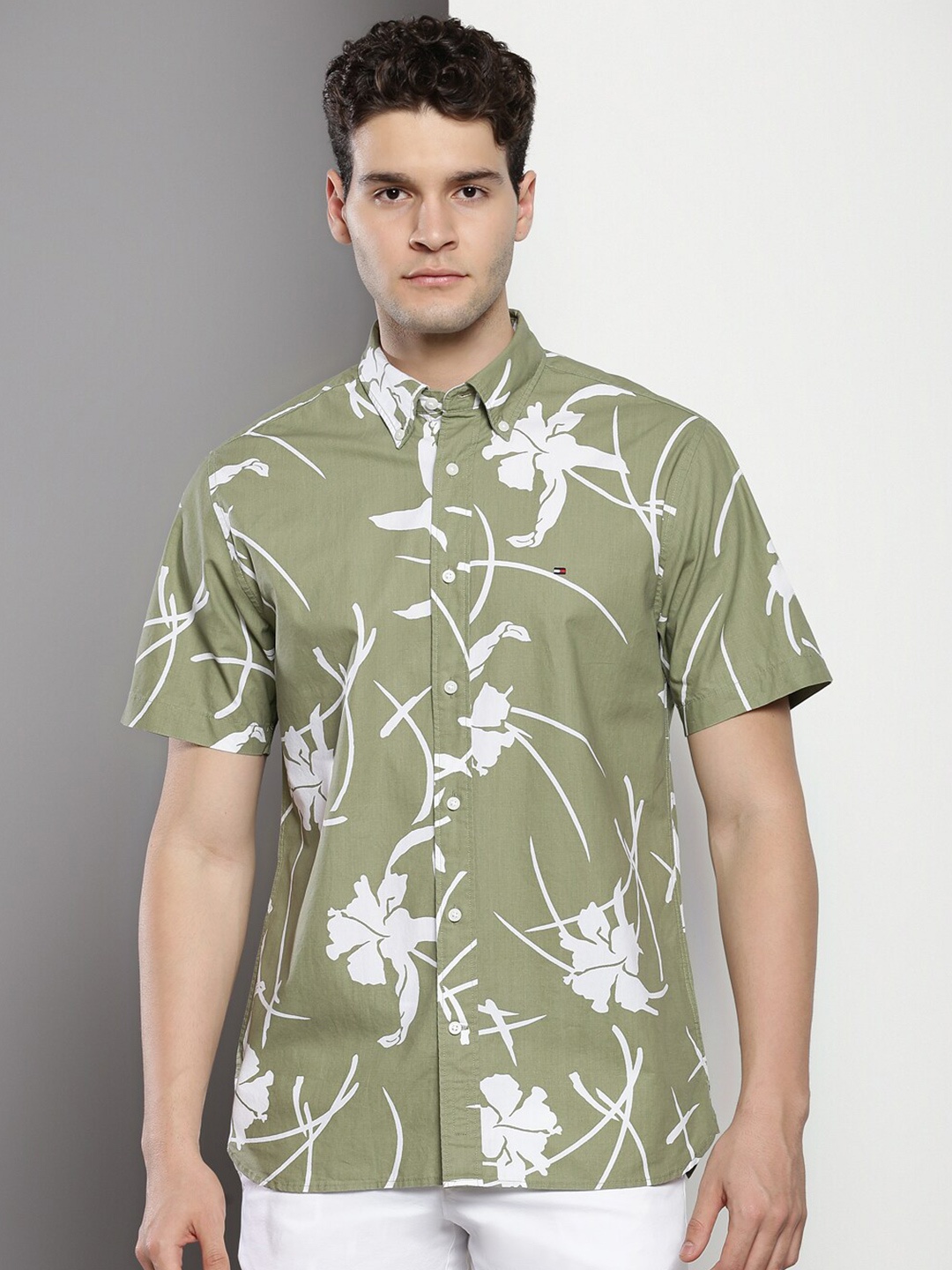 

Tommy Hilfiger Floral Printed Button Down Collar Casual Shirt, Olive
