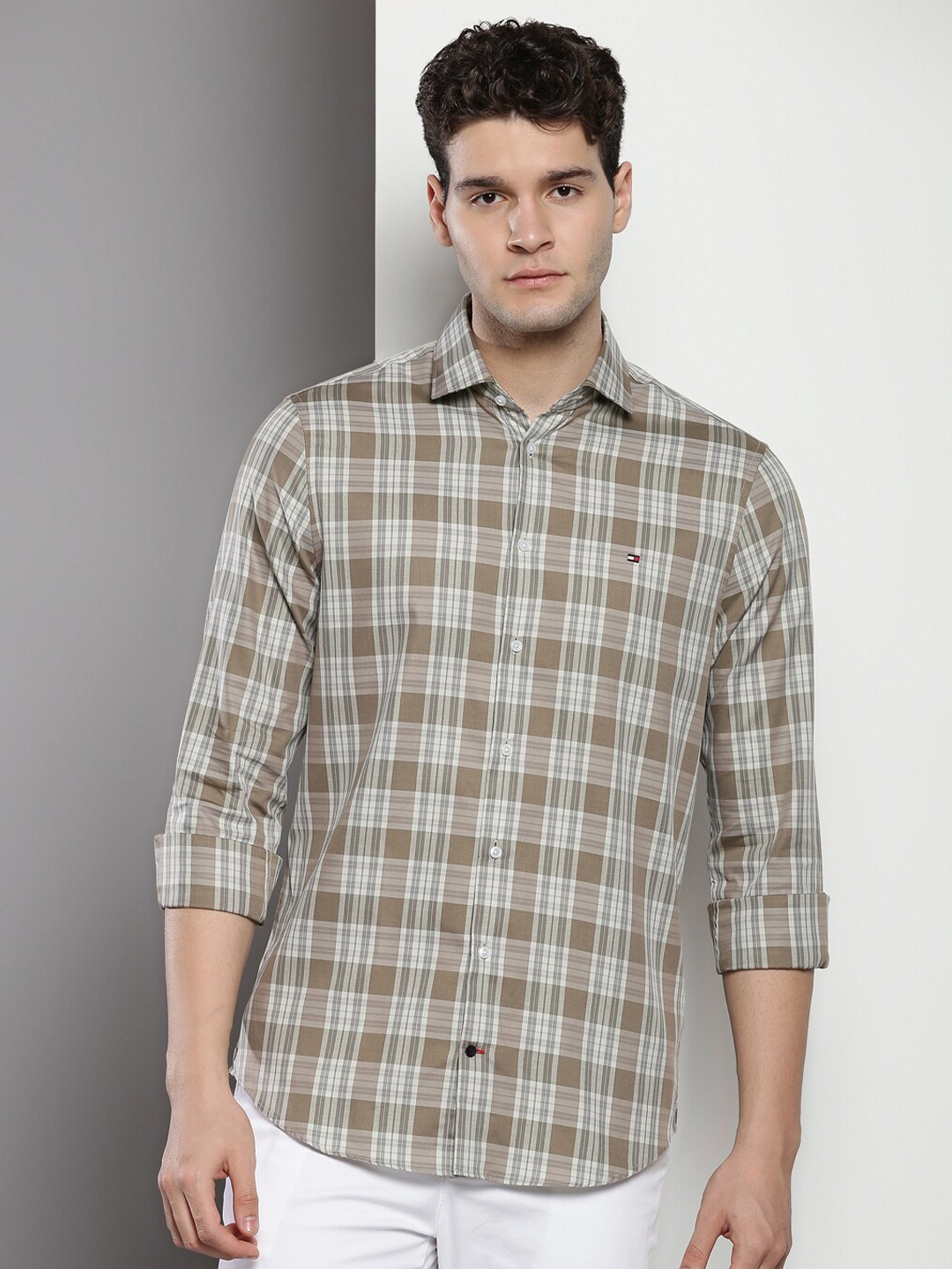 

Tommy Hilfiger Slim Fit Tartan Checked Cutaway Collar Pure Cotton Casual Shirt, Brown