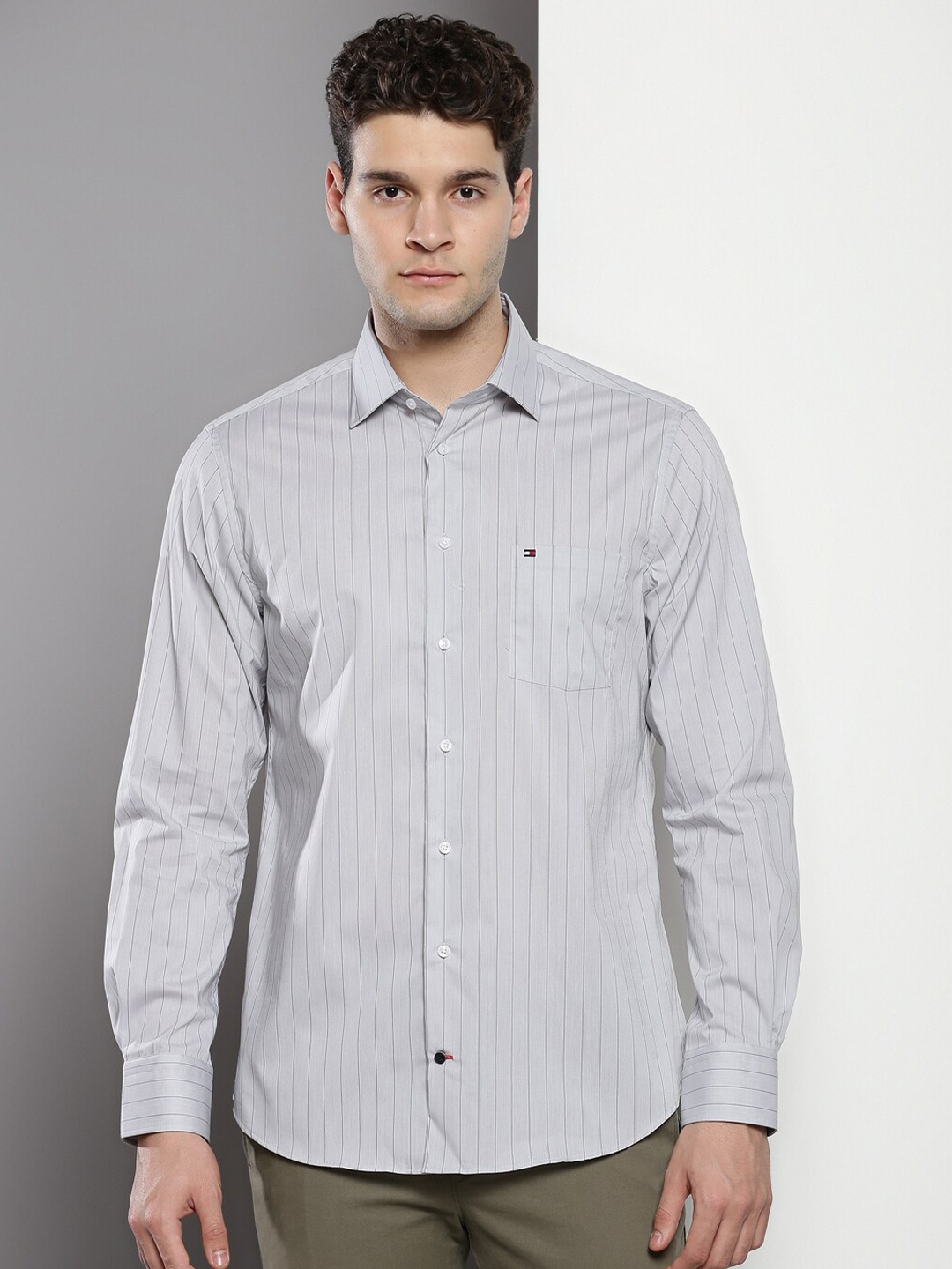 

Tommy Hilfiger Vertical Striped Long Sleeves Casual Shirt, Grey