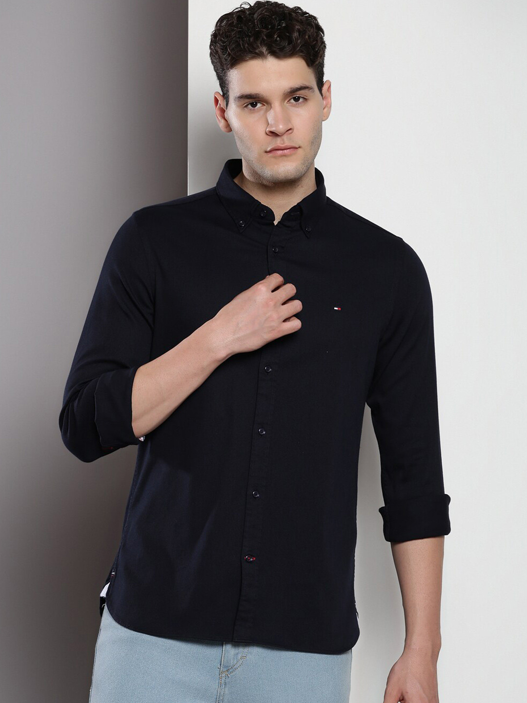 

Tommy Hilfiger Slim Fit Button-Down Collar Casual Shirt, Navy blue