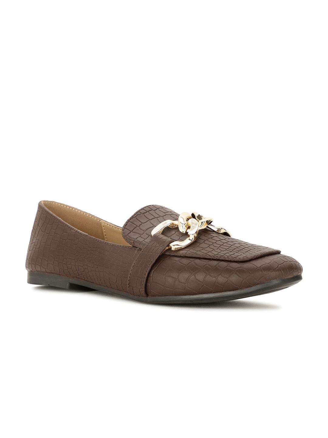 

Bata Women Textured Round Toe Loafers, Brown