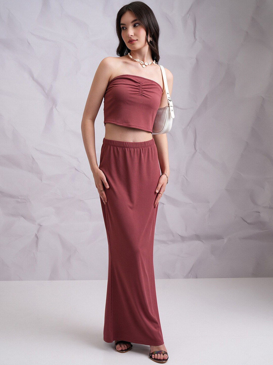 

Tokyo Talkies Pink Ribbed Crop Top With Skirt