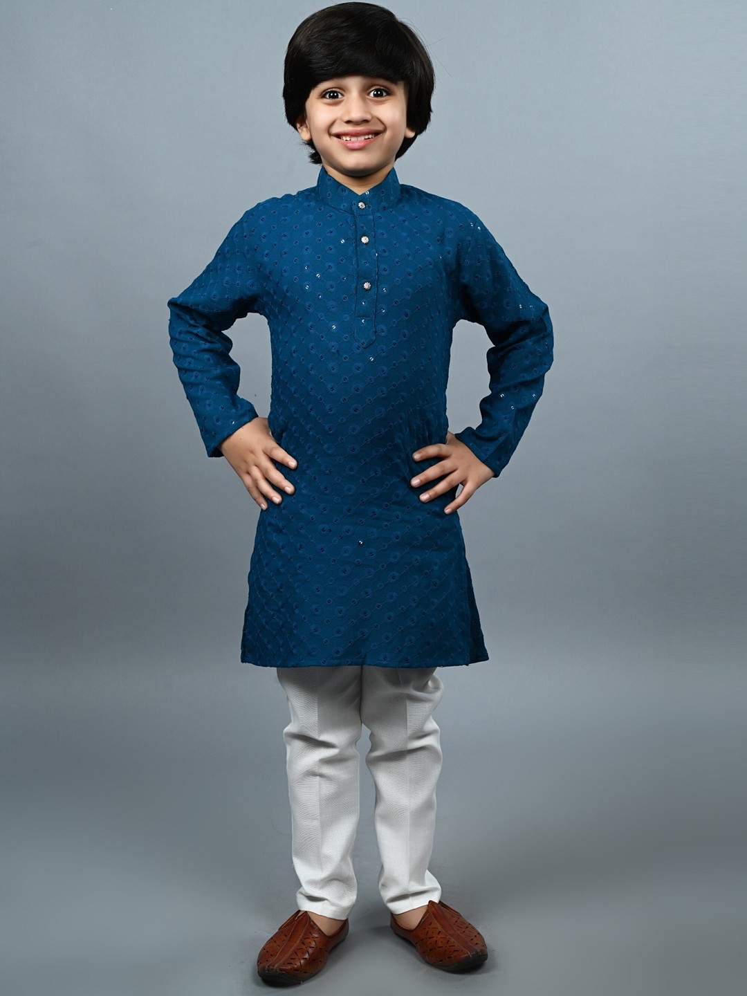 

BAESD Boys Woven Design Embroidered Mandarin Collar Thread Work Straight Kurta With Pyjama, Teal